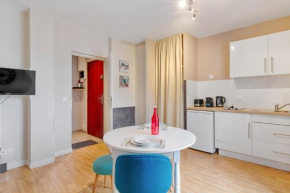 Cosy studio with balcony at the doors of Annecy old city - Welkeys